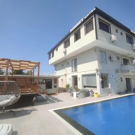 Remsey Hotel Отель